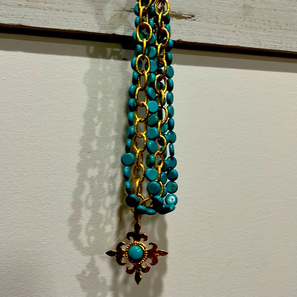 Susan Shaw turquoise/gold  necklace